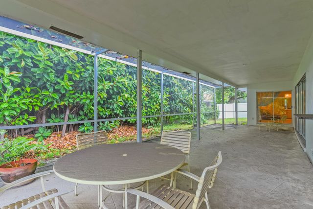 91 SW 11th Avenue, Boca Raton, FL 33486
