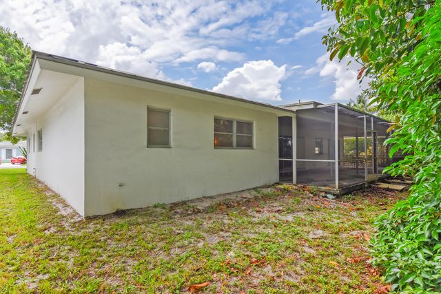 91 SW 11th Avenue, Boca Raton, FL 33486