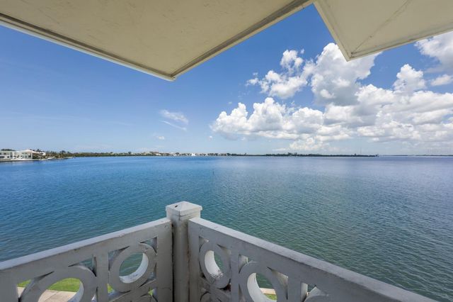 761 JOHN RINGLING BOULEVARD 31, Sarasota, FL 34236