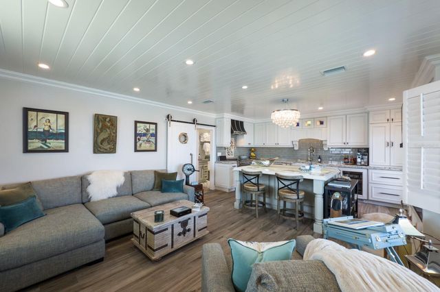 761 JOHN RINGLING BOULEVARD 31, Sarasota, FL 34236