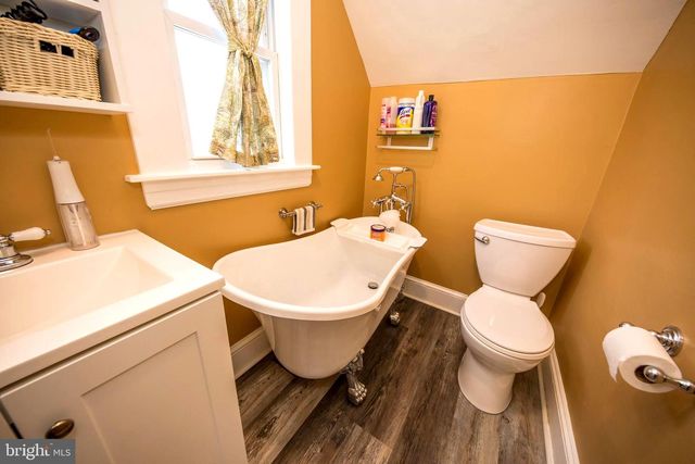 2910 GARNET RD, Parkville, MD 21234