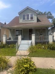 17137 Eureka Street, Hamtramck, MI 48212