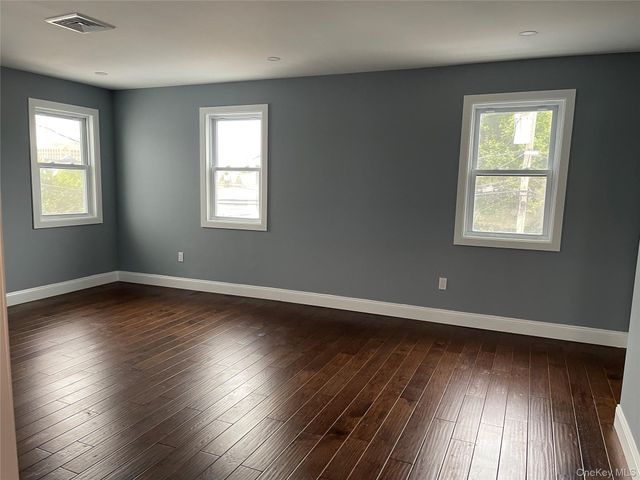 11 Covert Street, Hempstead, NY 11550