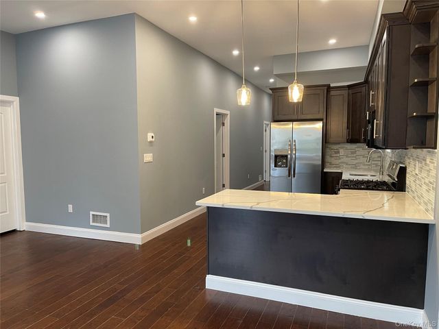 11 Covert Street, Hempstead, NY 11550