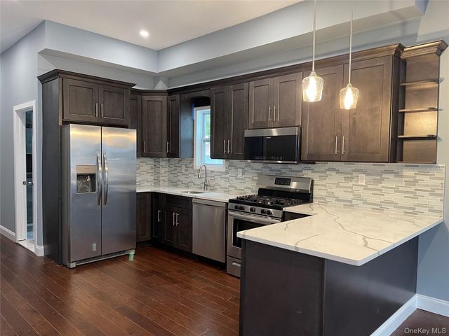 11 Covert Street, Hempstead, NY 11550