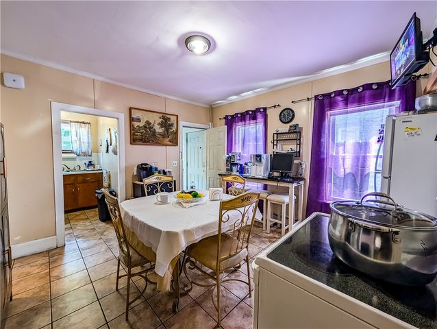 123 Francis Avenue, Pawtucket, RI 02860