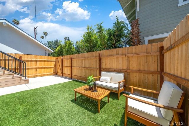 1606 N Kingsley, Los Angeles, CA 90027