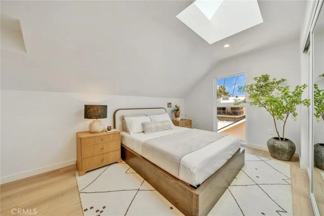 1606 N Kingsley, Los Angeles, CA 90027