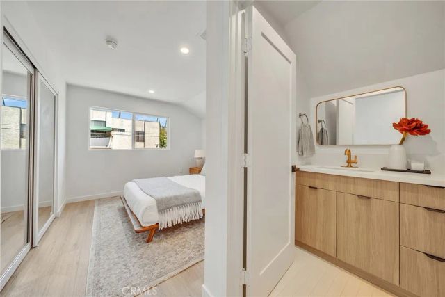 1606 N Kingsley, Los Angeles, CA 90027