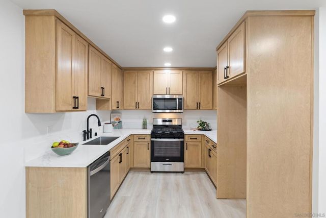 1751 39Th St, San Diego, CA 92105