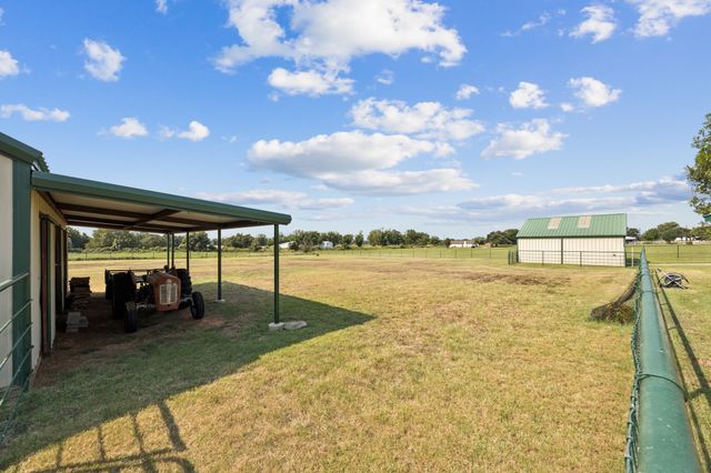 676 Mcvoid Road, Springtown, TX 76082