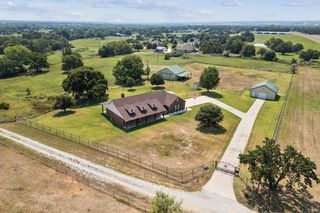 676 Mcvoid Road, Springtown, TX 76082