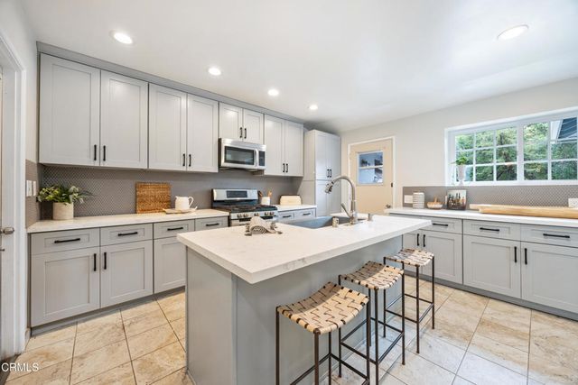 350 Glen Summer Road, Pasadena, CA 91105