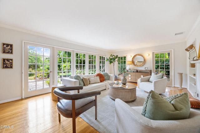 350 Glen Summer Road, Pasadena, CA 91105