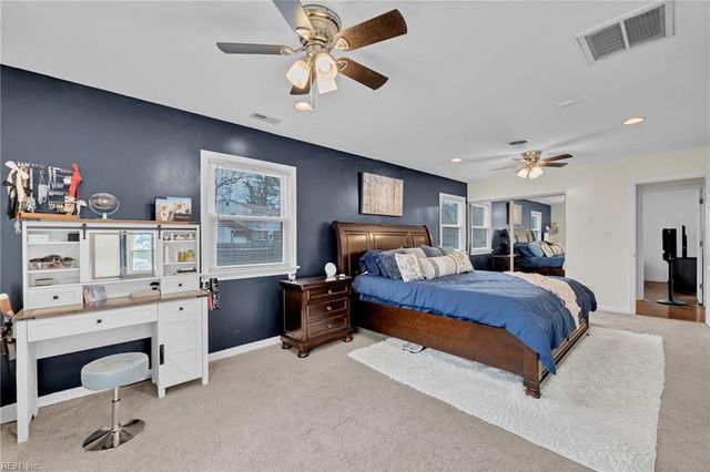 105 Evergreen CIR, Seaford, VA 23696