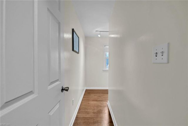 105 Evergreen CIR, Seaford, VA 23696