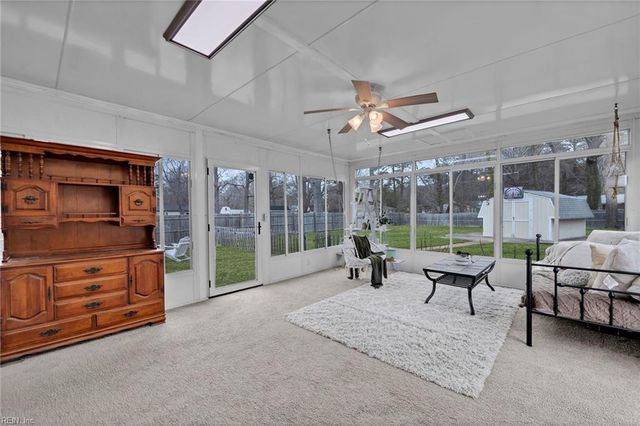 105 Evergreen CIR, Seaford, VA 23696