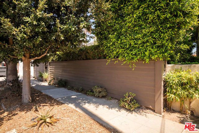 728 Pacific Street, Santa Monica, CA 90405