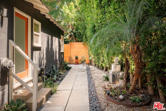 728 Pacific Street, Santa Monica, CA 90405