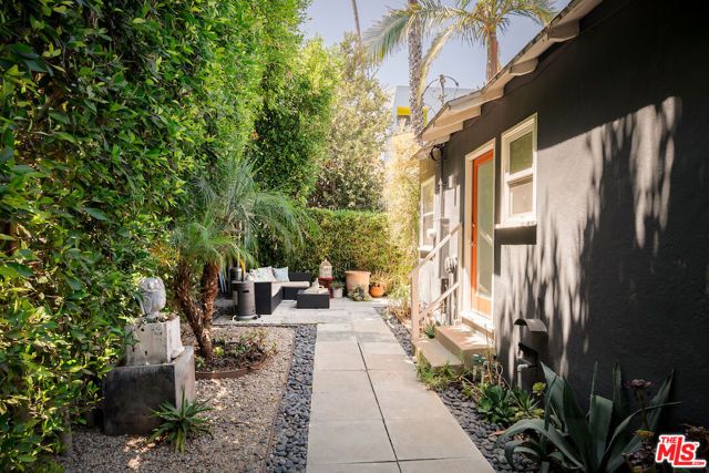 728 Pacific Street, Santa Monica, CA 90405