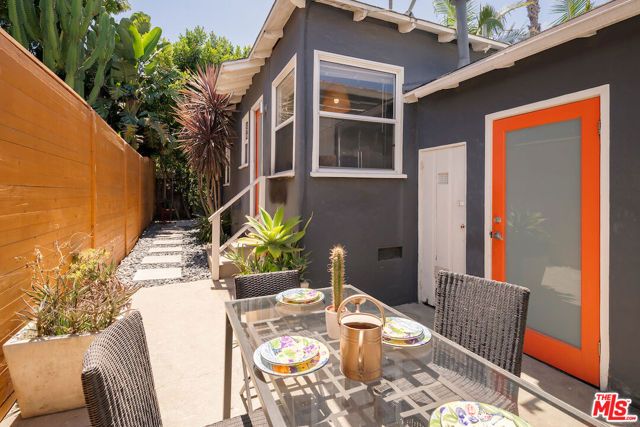 728 Pacific Street, Santa Monica, CA 90405