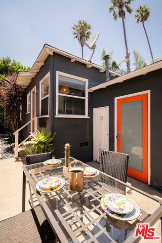 728 Pacific Street, Santa Monica, CA 90405