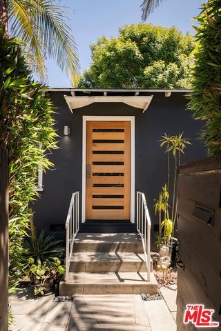 728 Pacific Street, Santa Monica, CA 90405