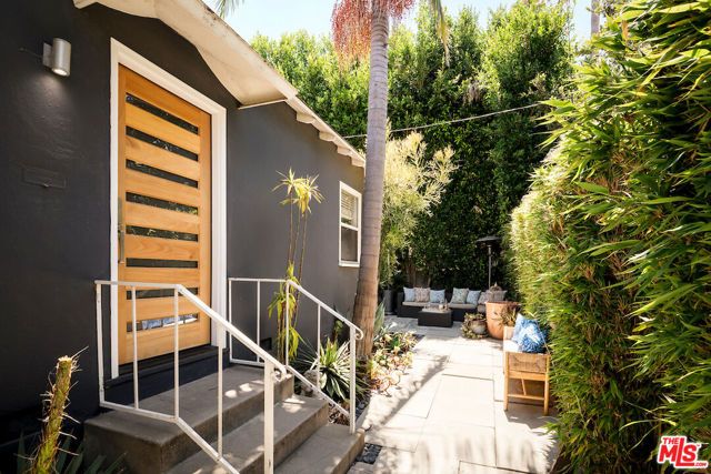 728 Pacific Street, Santa Monica, CA 90405