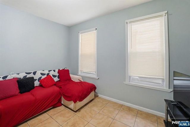 550 Norwood Street, East Orange, NJ 07018