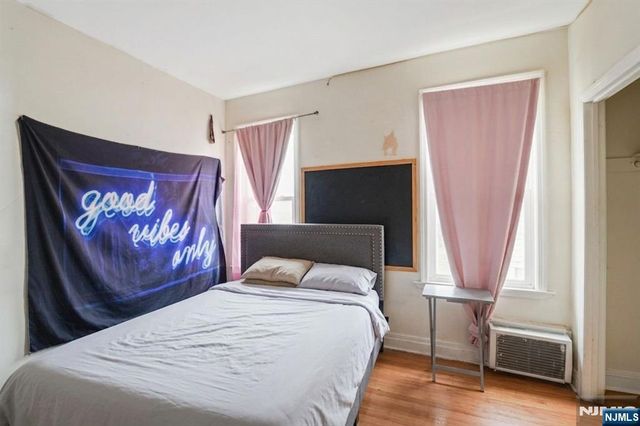 550 Norwood Street, East Orange, NJ 07018