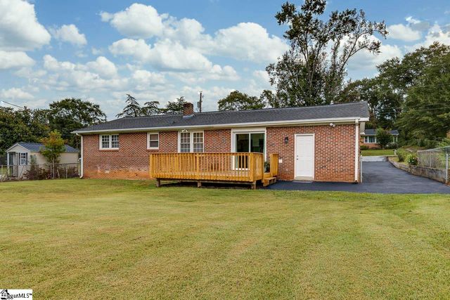 15 Strawberry Drive, Greenville, SC 29617