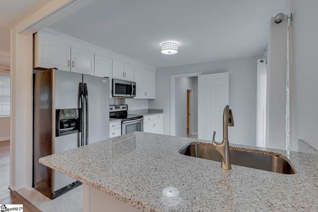 15 Strawberry Drive, Greenville, SC 29617