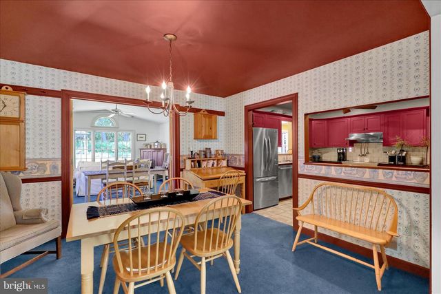 313 PARKVIEW RD, Reading, PA 19606