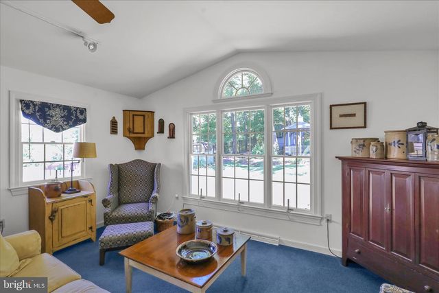 313 PARKVIEW RD, Reading, PA 19606
