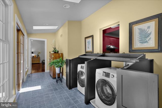 313 PARKVIEW RD, Reading, PA 19606