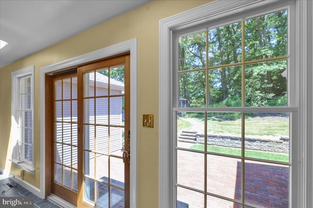 313 PARKVIEW RD, Reading, PA 19606