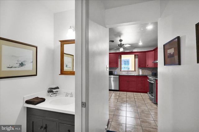 313 PARKVIEW RD, Reading, PA 19606