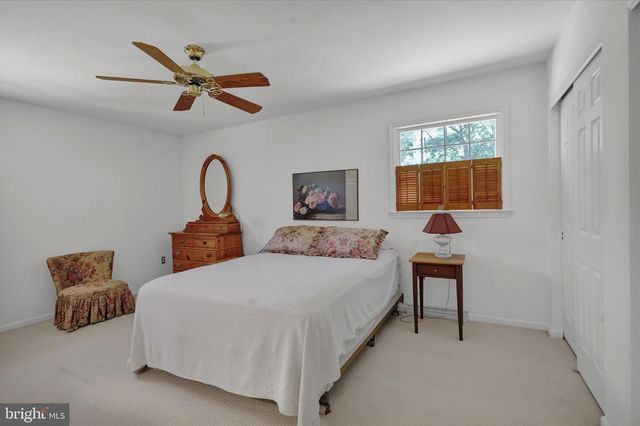313 PARKVIEW RD, Reading, PA 19606