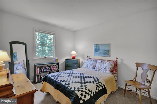 313 PARKVIEW RD, Reading, PA 19606