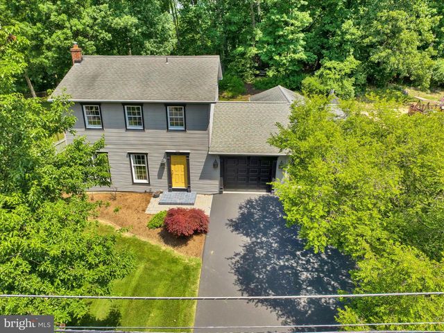 313 PARKVIEW RD, Reading, PA 19606