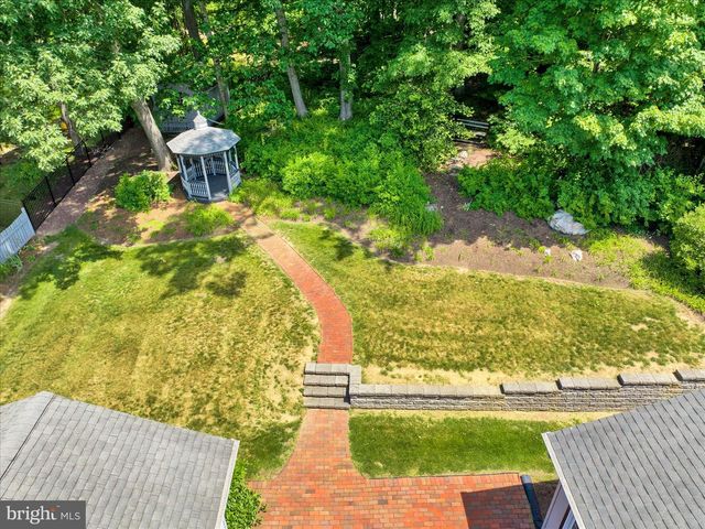 313 PARKVIEW RD, Reading, PA 19606