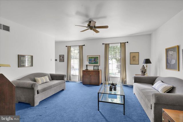 313 PARKVIEW RD, Reading, PA 19606