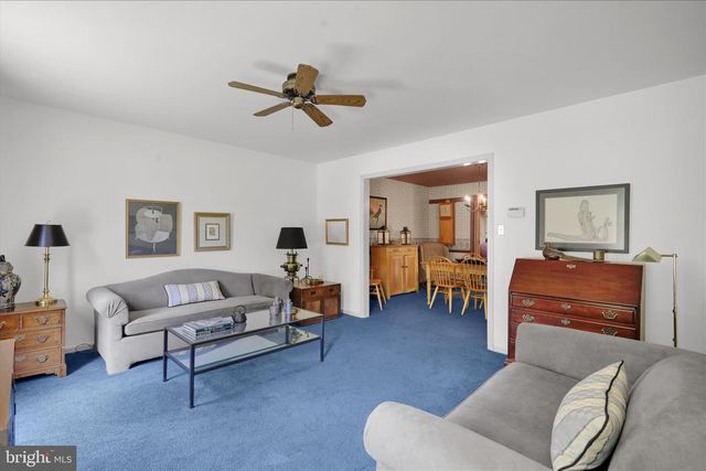313 PARKVIEW RD, Reading, PA 19606