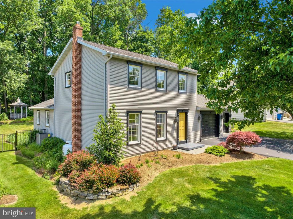 313 PARKVIEW RD, Reading, PA 19606