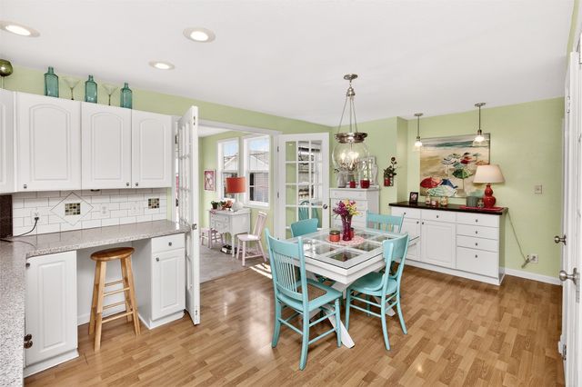 402 S Vine Street, Cambridge, IA 50046