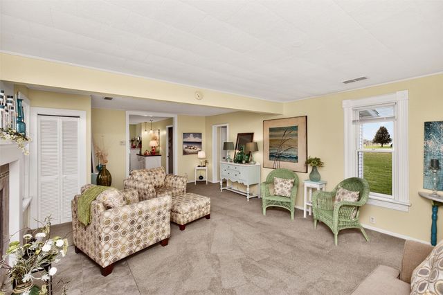 402 S Vine Street, Cambridge, IA 50046