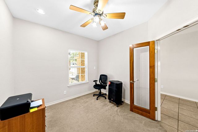 248 Hunters Dawn Dr, La Vernia, TX 78121