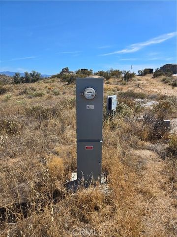 8 Centennial Street, Aguanga, CA 92536