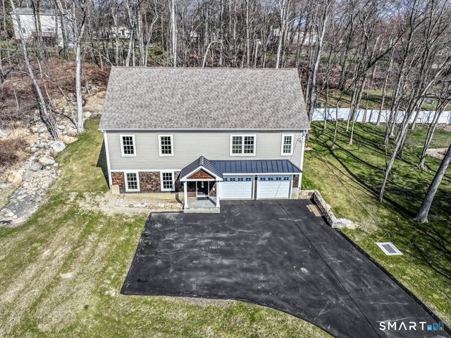 53 Pembroke Road, Danbury, CT 06811
