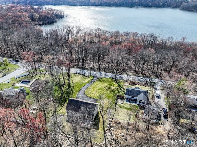 53 Pembroke Road, Danbury, CT 06811